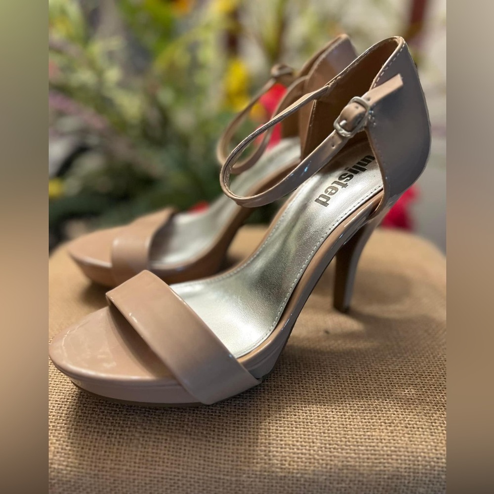 Nude Strappy Heel